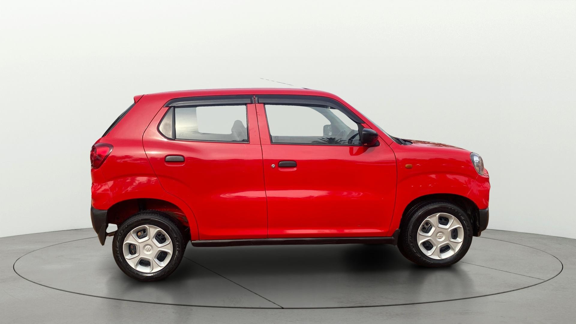 View 2023 Maruti Suzuki 1000 Base Variant Image 25 Used 2023 Maruti Suzuki 1000 Base Variant Image 25
