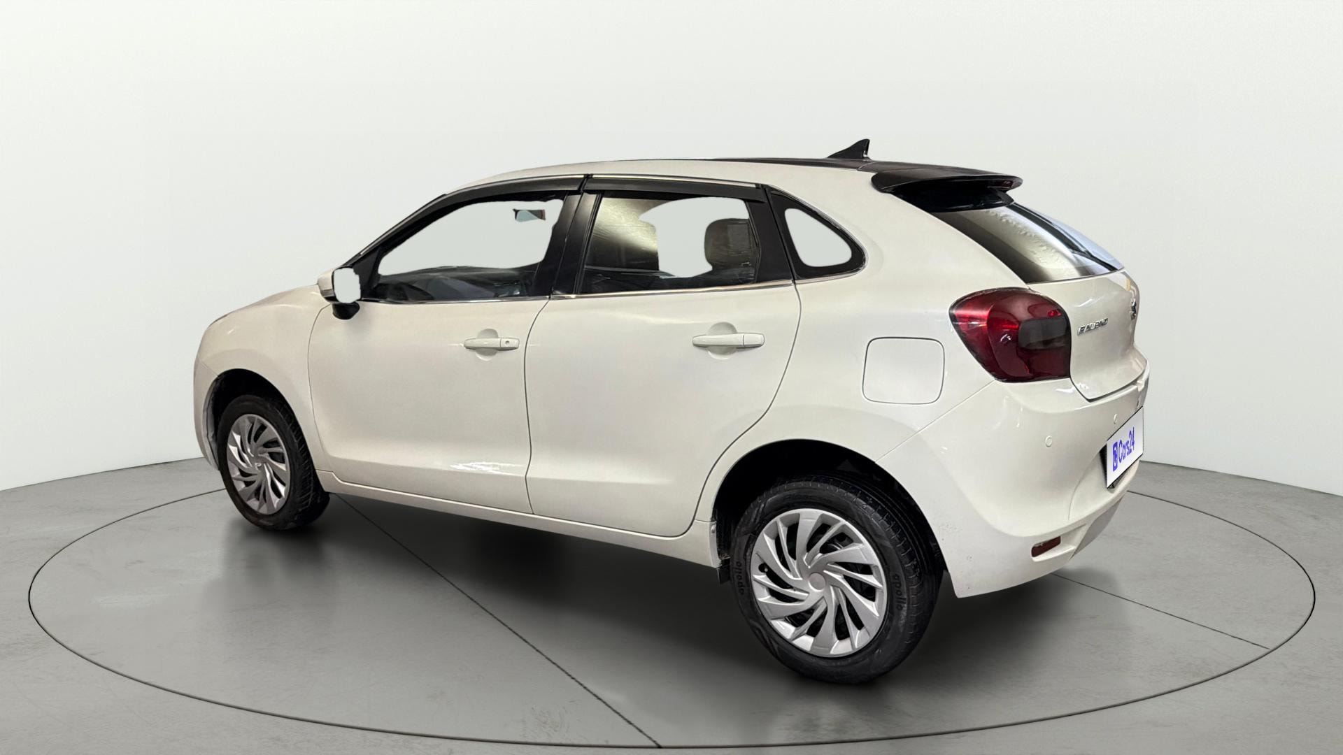 View 2021 Maruti Suzuki 1000 Base Variant Image 2 Used 2021 Maruti Suzuki 1000 Base Variant Image 2