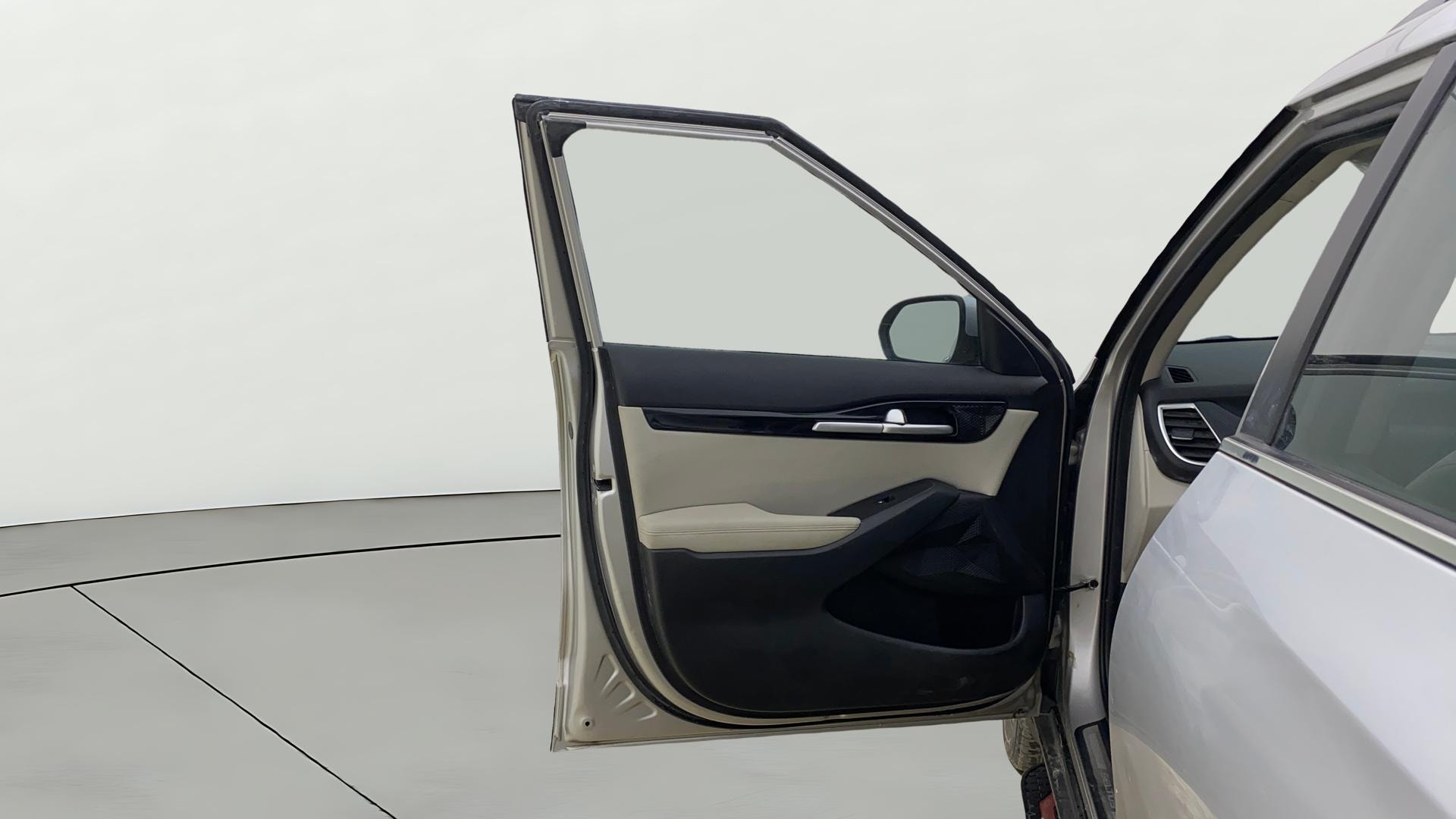 View 2022 Kia Seltos HTX Plus AT Diesel Image 33 Used 2022 Kia Seltos HTX Plus AT Diesel Image 33