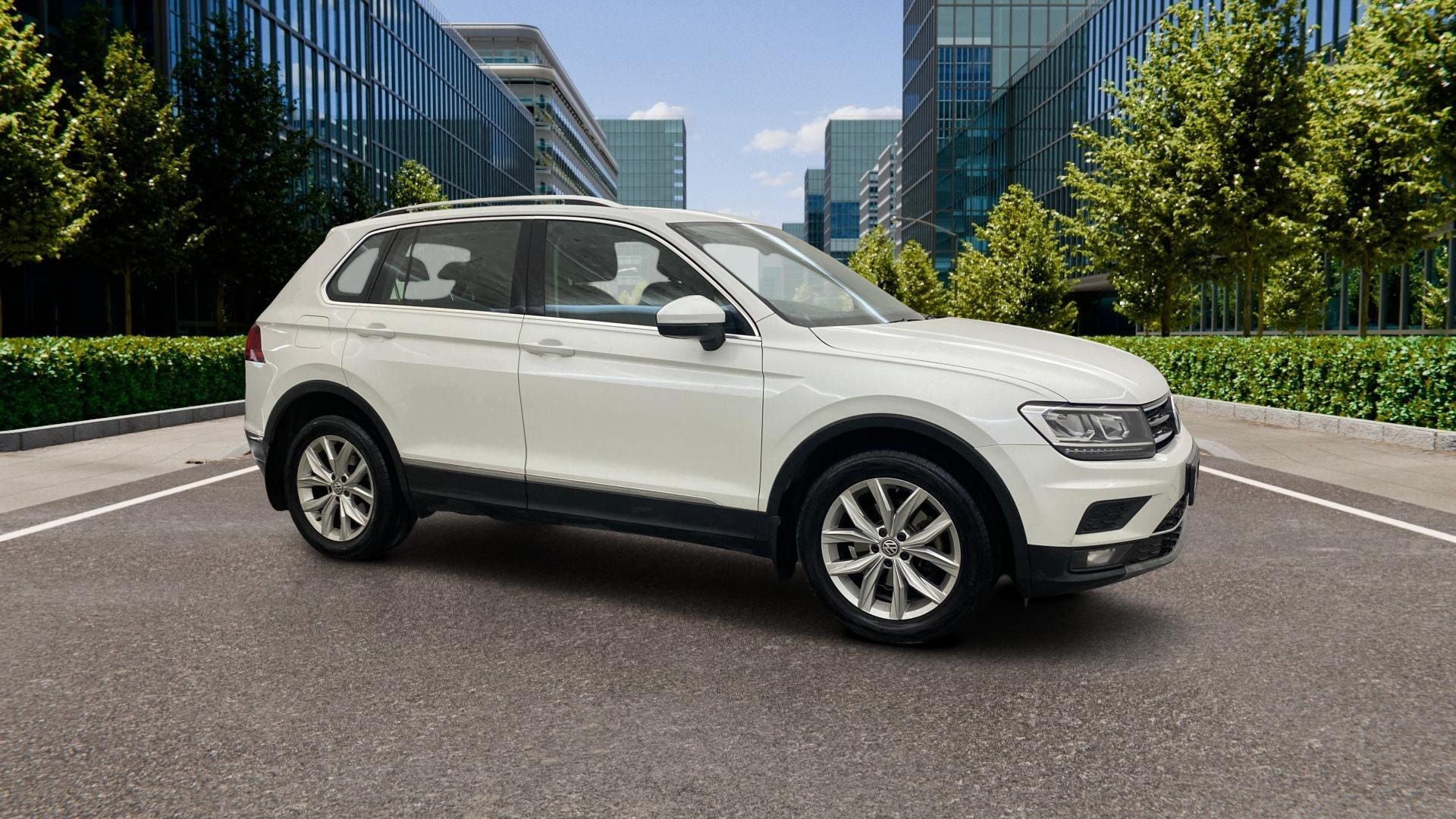View 2017 Volkswagen Tiguan DSG 4MOTION Comfortline Image 22 Used 2017 Volkswagen Tiguan DSG 4MOTION Comfortline Image 22