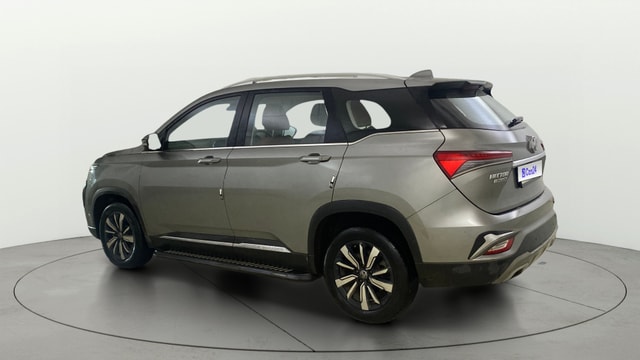 View MG Hector Plus Image 2 Used MG Hector Plus Image 2