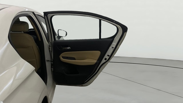 View Honda City ZX Image 8 Used Honda City ZX Image 8