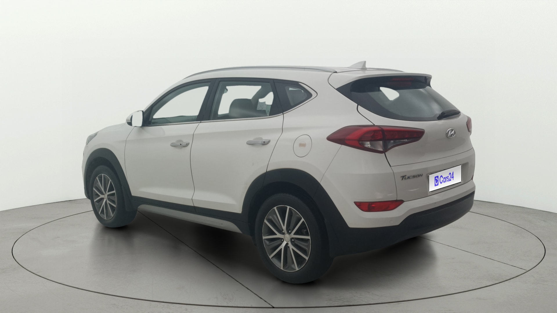 View 2018 Hyundai Tucson R 2.0 6-Speed Automatic GL BS IV Image 2 Used 2018 Hyundai Tucson R 2.0 6-Speed Automatic GL BS IV Image 2