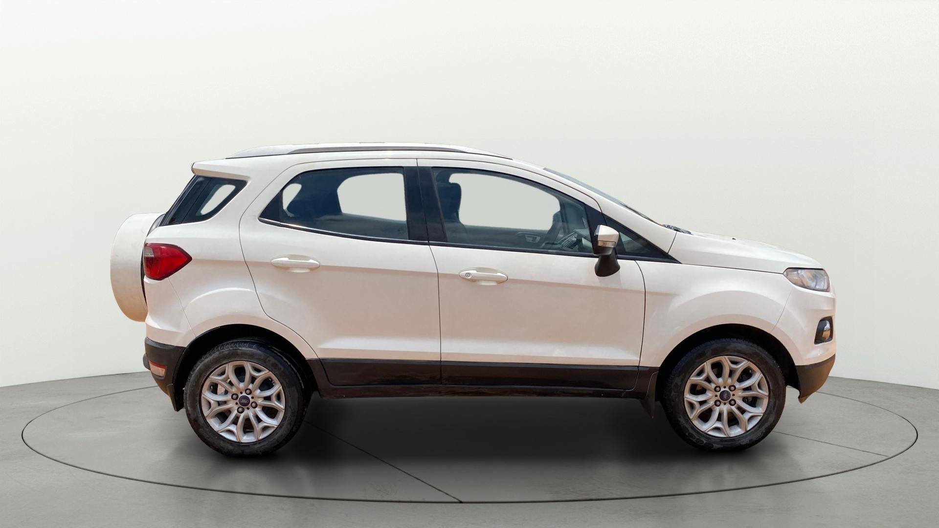 View 2015 Ford EcoSport 1.5 TDCi Diesel Ambiente BS IV Image 8 Used 2015 Ford EcoSport 1.5 TDCi Diesel Ambiente BS IV Image 8