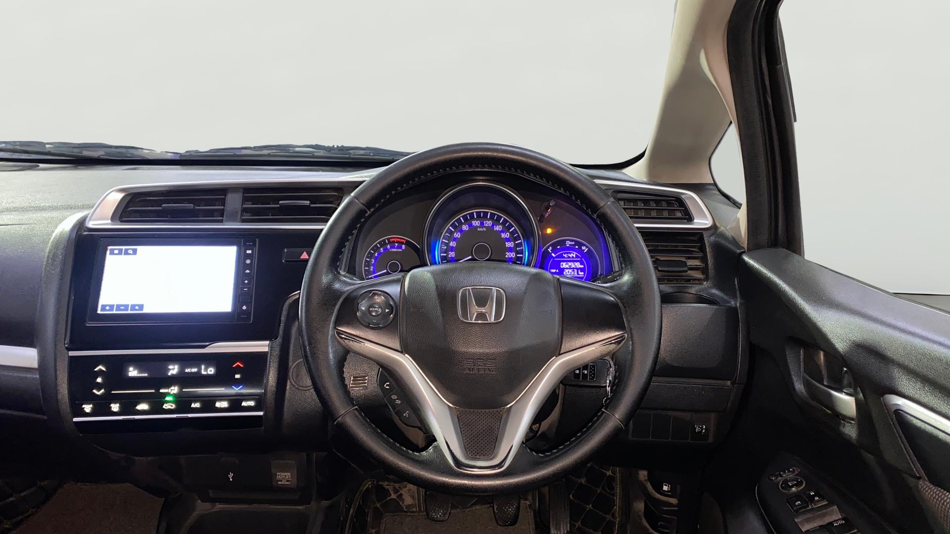 View 2020 Honda WR-V S MT Diesel Edge Edition Image 12 Used 2020 Honda WR-V S MT Diesel Edge Edition Image 12