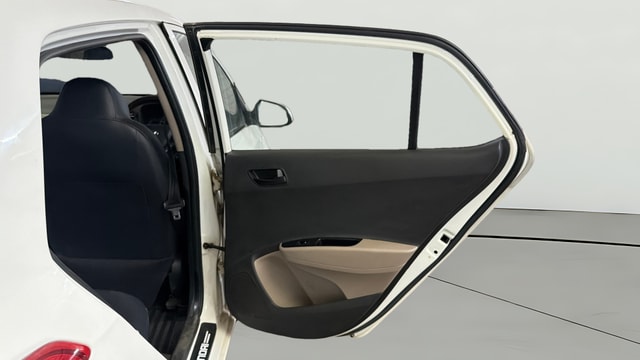 View Hyundai Grand i10 Image 7 Used Hyundai Grand i10 Image 7