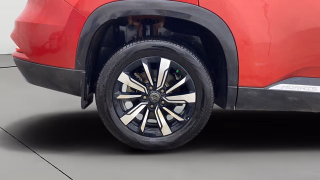 View MG Hector Plus Image 35 Used MG Hector Plus Image 35