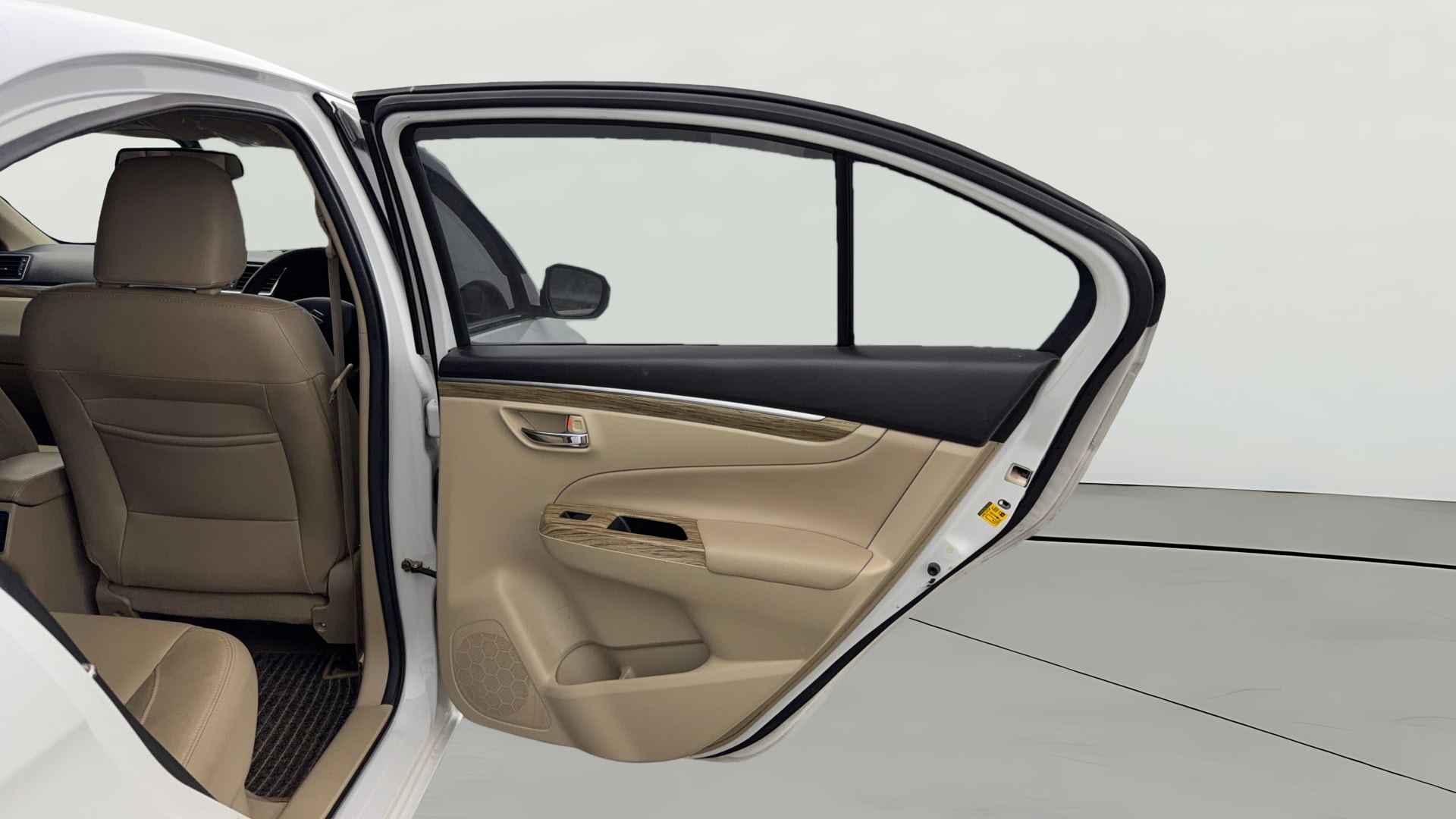 View 2021 Maruti Suzuki 1000 Base Variant Image 6 Used 2021 Maruti Suzuki 1000 Base Variant Image 6