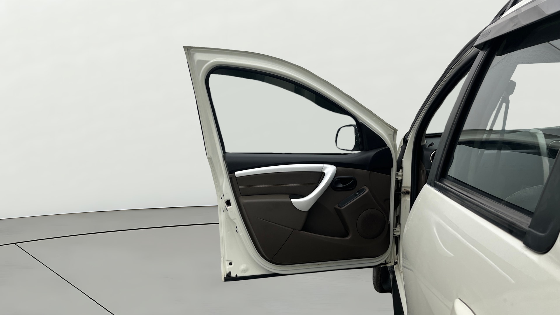 View 2019 Renault Duster Petrol RxS CVT Petrol Image 31 Used 2019 Renault Duster Petrol RxS CVT Petrol Image 31