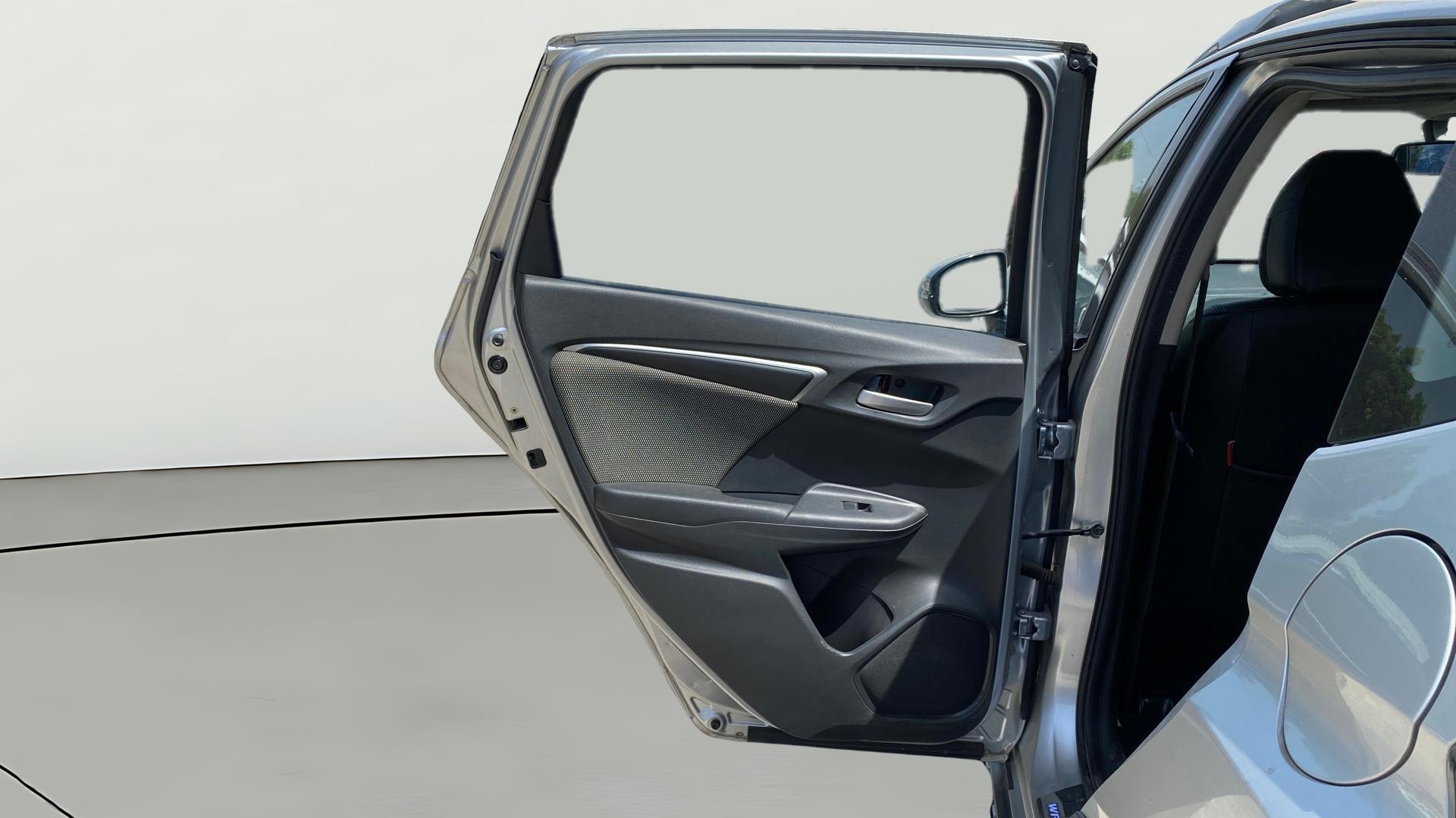 View 2019 Honda WR-V S MT Diesel Edge Edition Image 23 Used 2019 Honda WR-V S MT Diesel Edge Edition Image 23