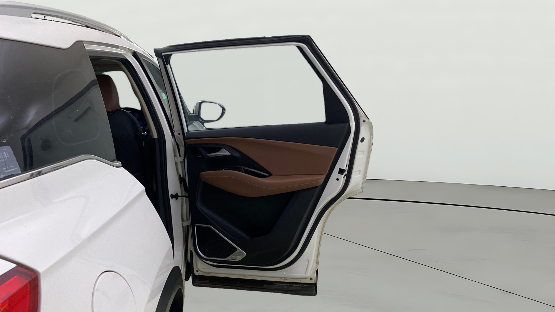 View 2024 MG Hector Plus Savvy Pro 7 Seater CVT Petrol Image 6 Used 2024 MG Hector Plus Savvy Pro 7 Seater CVT Petrol Image 6