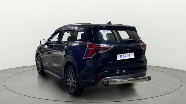 View Mahindra XUV700 Image 2 Used Mahindra XUV700 Image 2