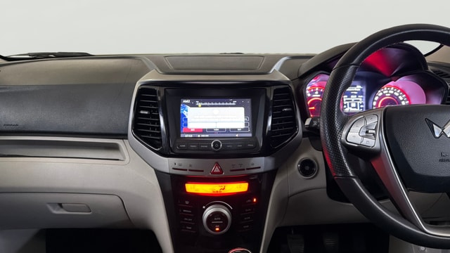 View Mahindra XUV300 Image 33 Used Mahindra XUV300 Image 33