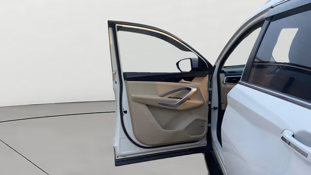 View MG Hector Image 33 Used MG Hector Image 33