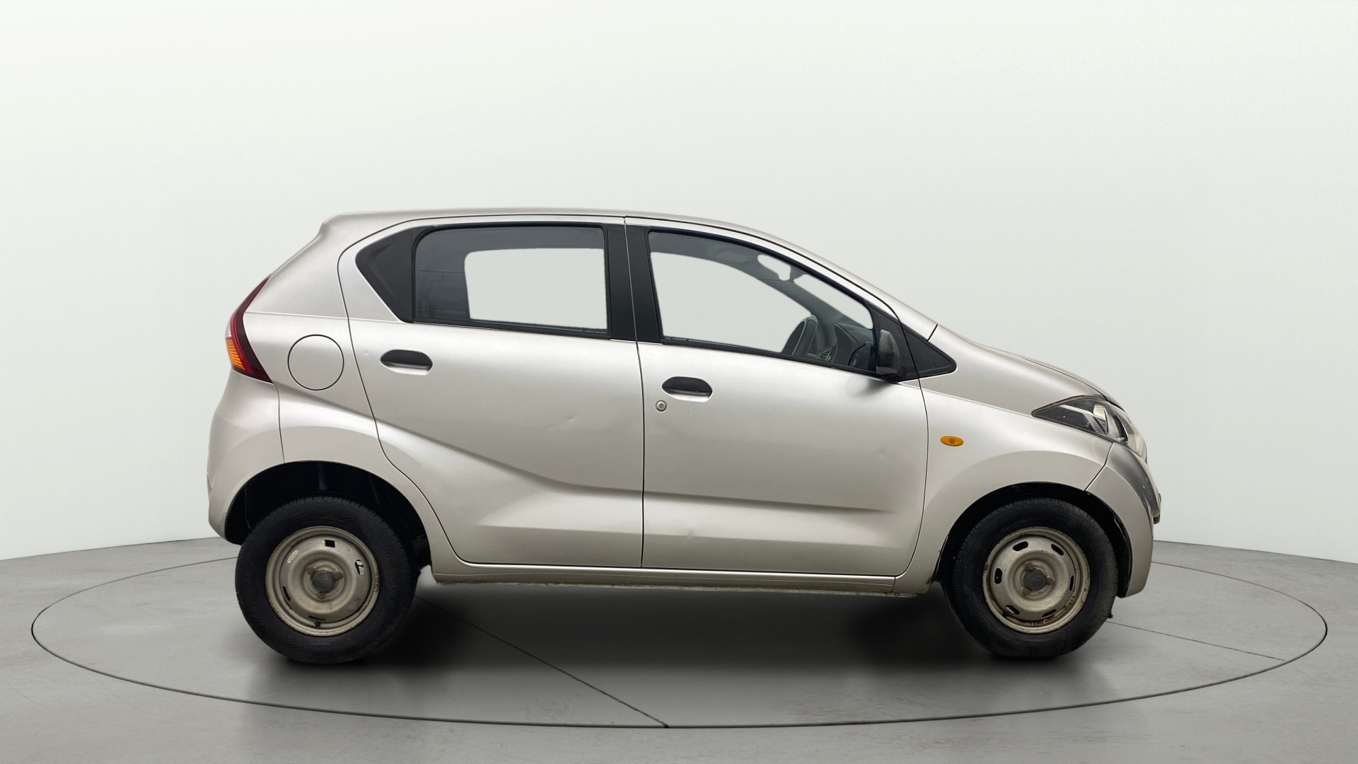 View 2019 Datsun Redi GO A Image 8 Used 2019 Datsun Redi GO A Image 8