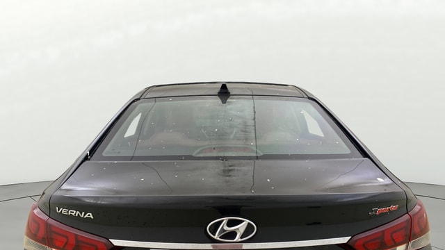 View Hyundai Verna Image 5 Used Hyundai Verna Image 5