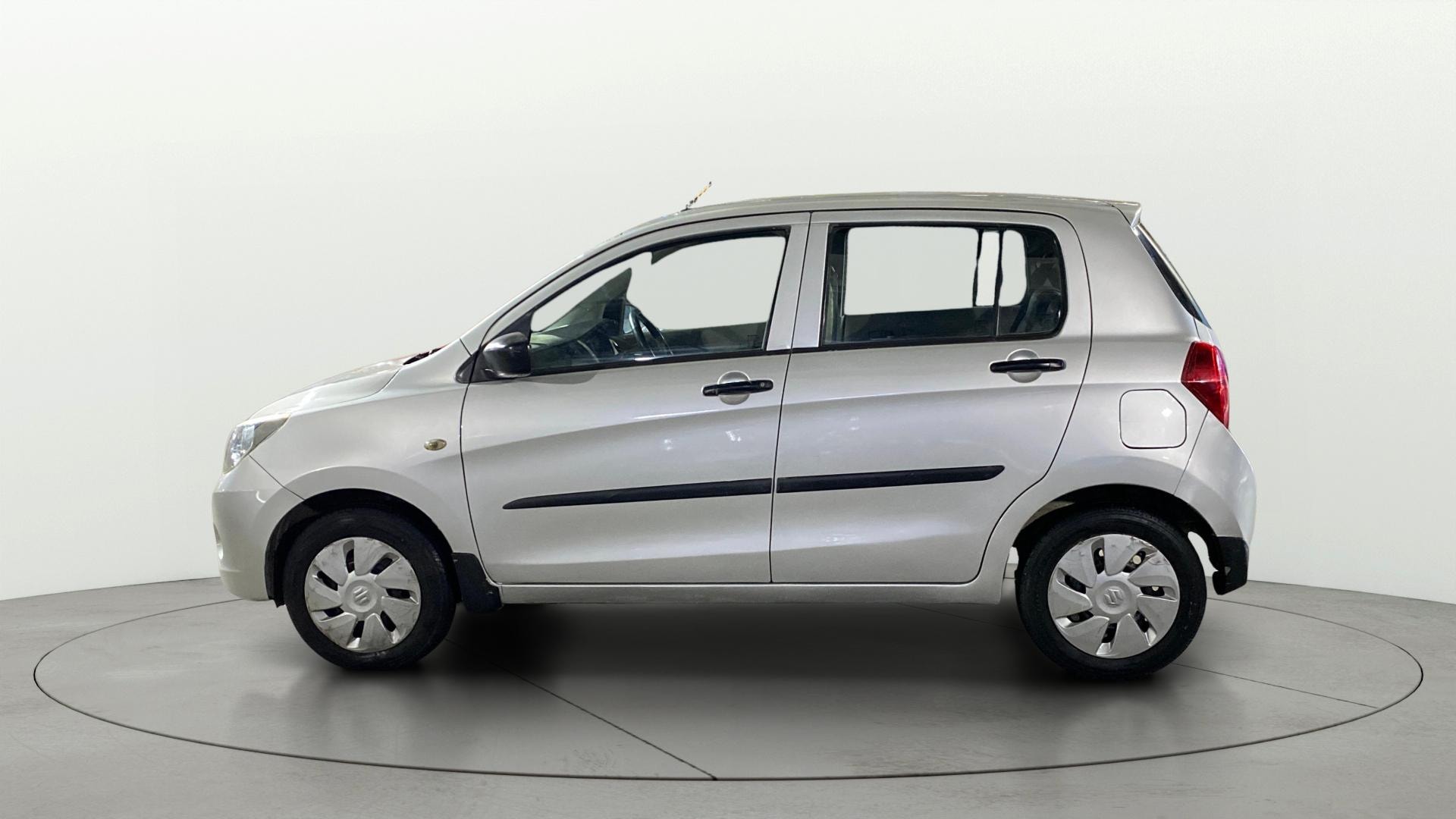 View 2016 Maruti Suzuki 1000 Base Variant Image 5 Used 2016 Maruti Suzuki 1000 Base Variant Image 5