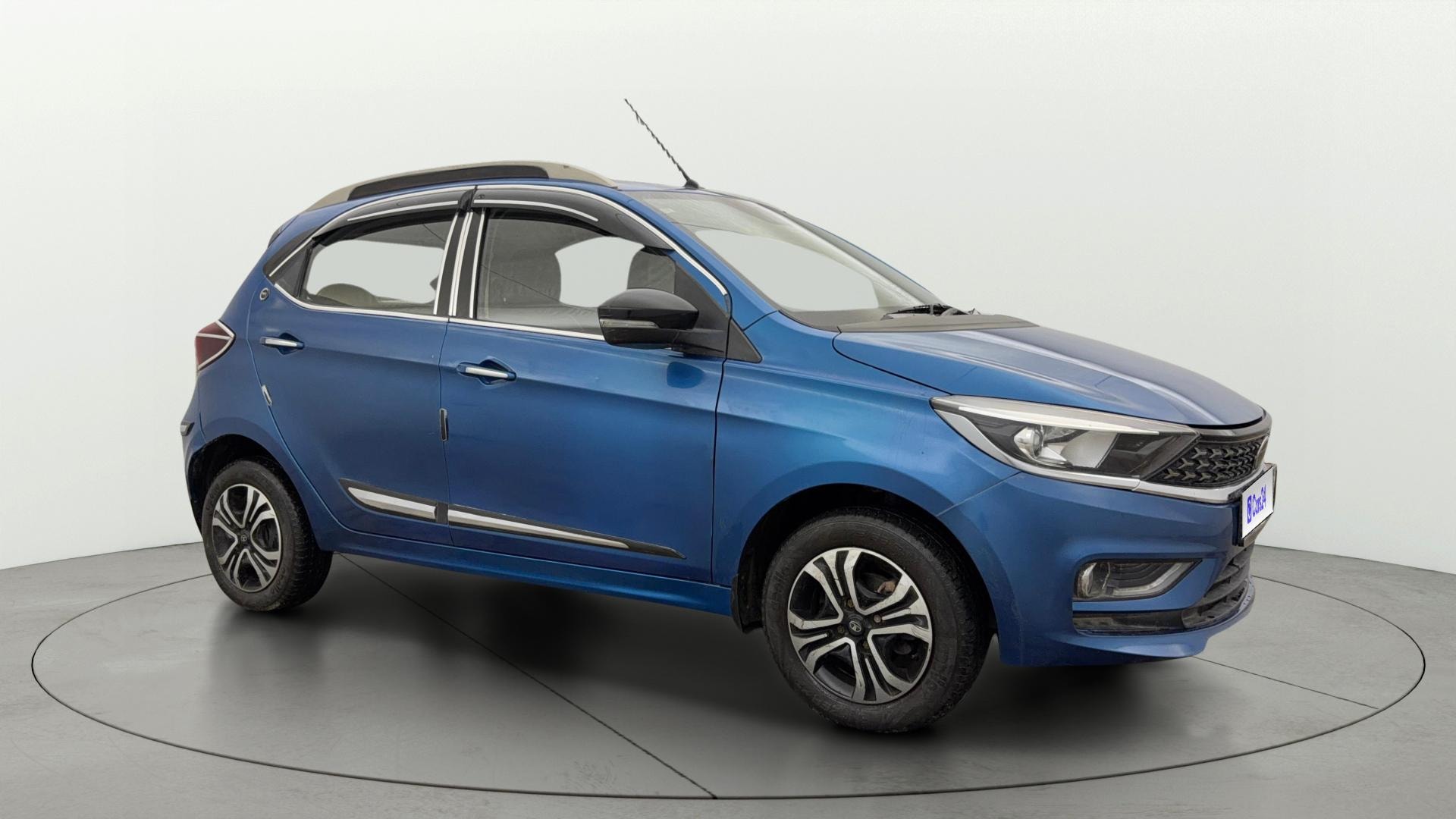 View 2024 Tata Tiago Revotorq XB Image 21 Used 2024 Tata Tiago Revotorq XB Image 21