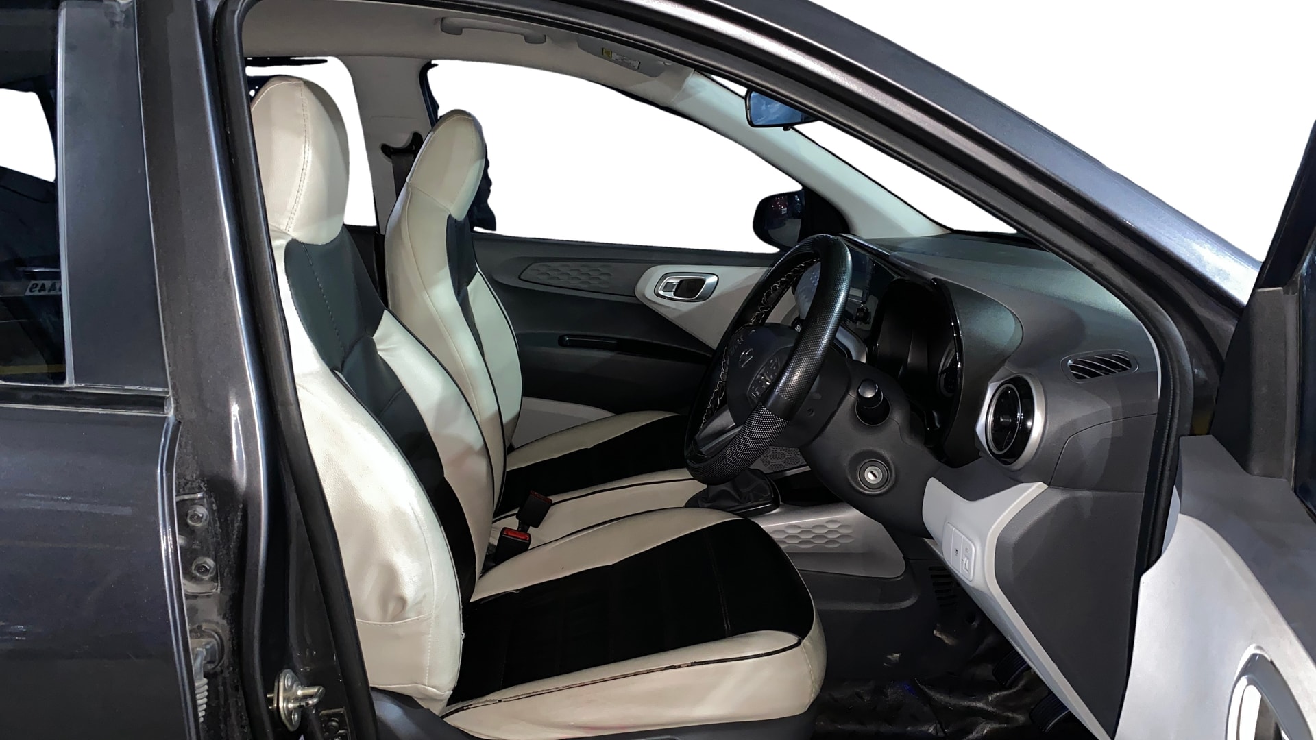 View 2024 Hyundai Grand i10 Nios Sportz Petrol Image 27 Used 2024 Hyundai Grand i10 Nios Sportz Petrol Image 27