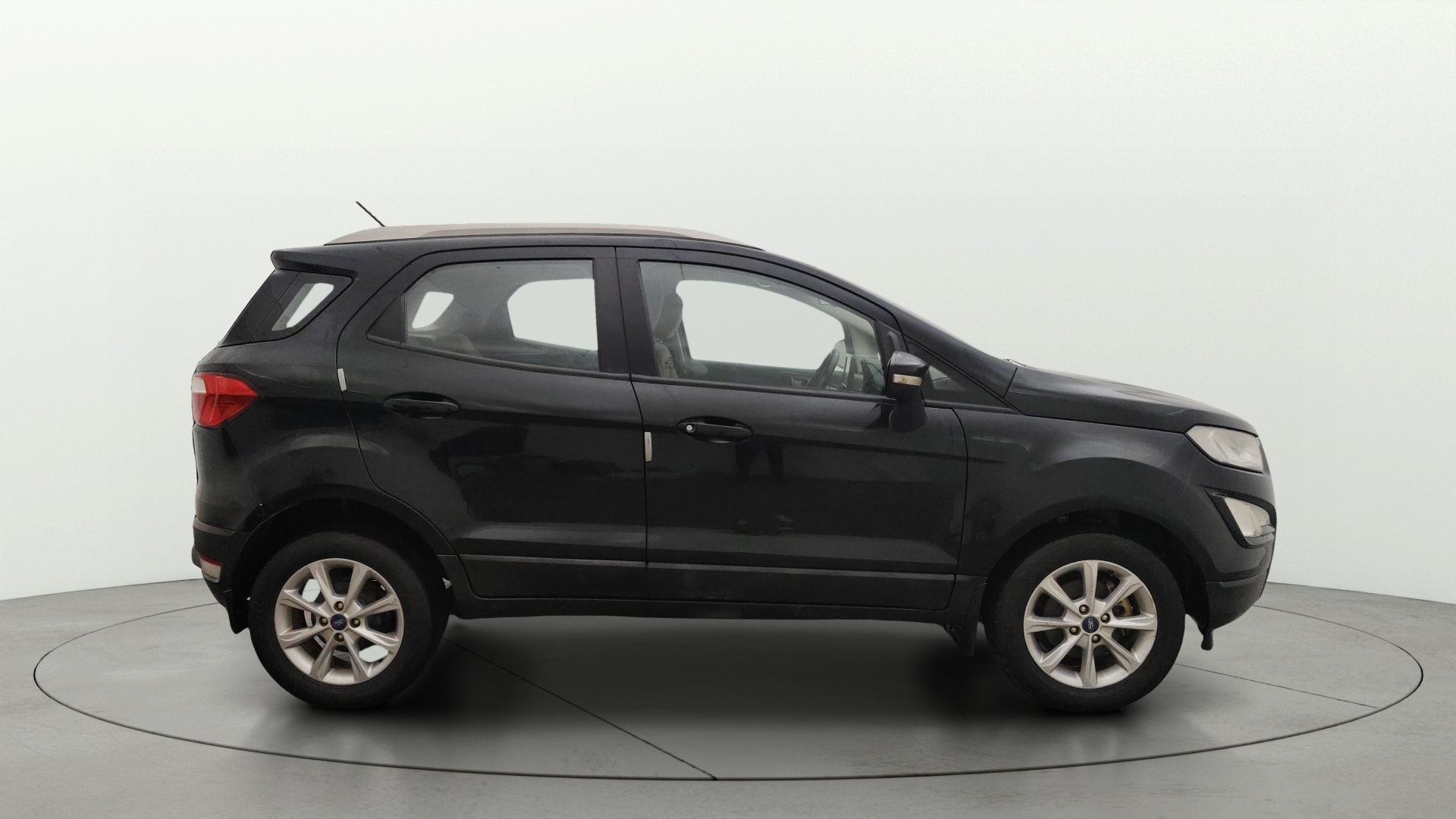 View 2019 Ford EcoSport 1.5 TDCi Diesel Ambiente BS IV Image 8 Used 2019 Ford EcoSport 1.5 TDCi Diesel Ambiente BS IV Image 8