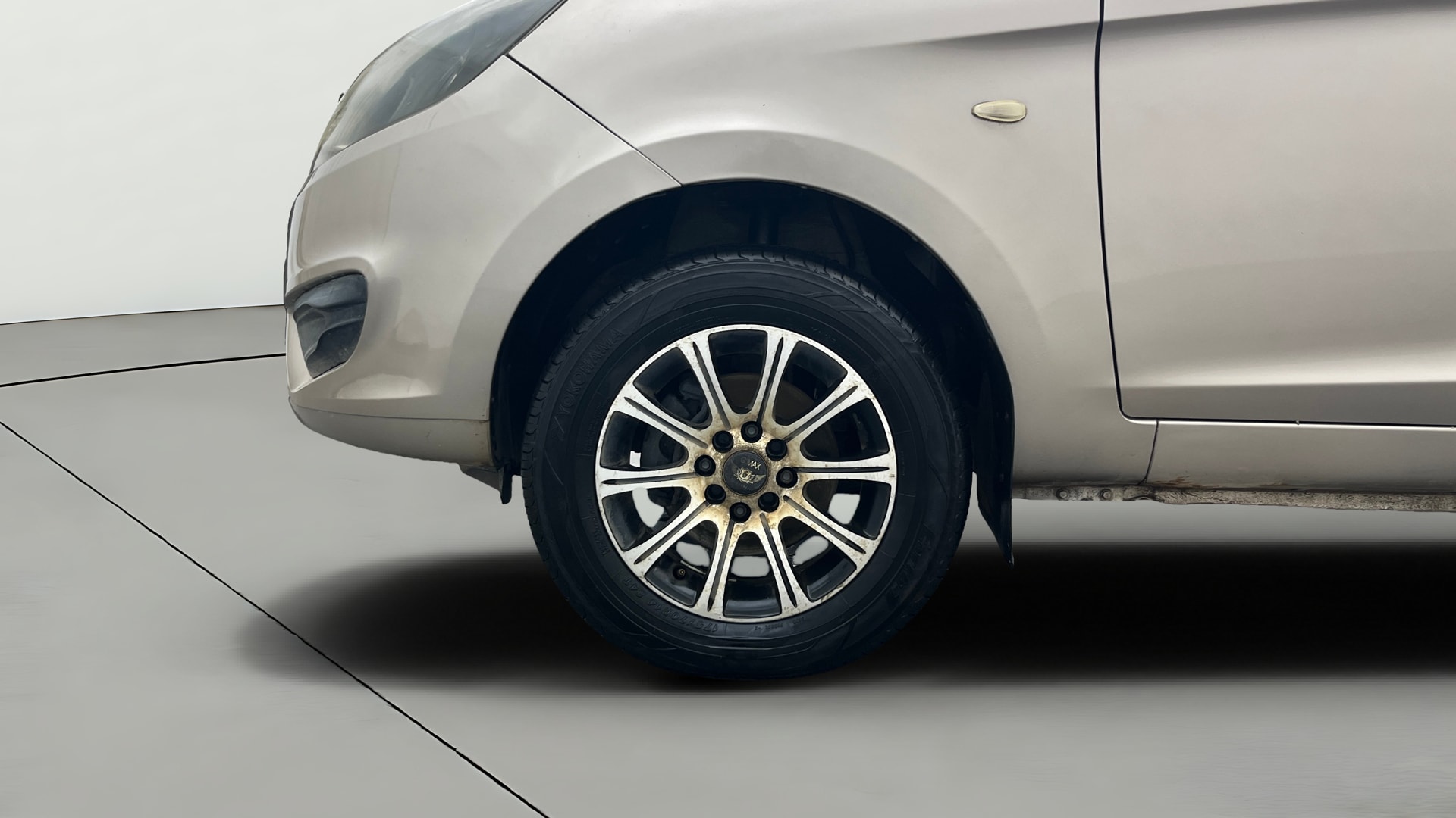 View 2015 Tata Bolt XE Quadrajet 75PS Diesel Image 28 Used 2015 Tata Bolt XE Quadrajet 75PS Diesel Image 28