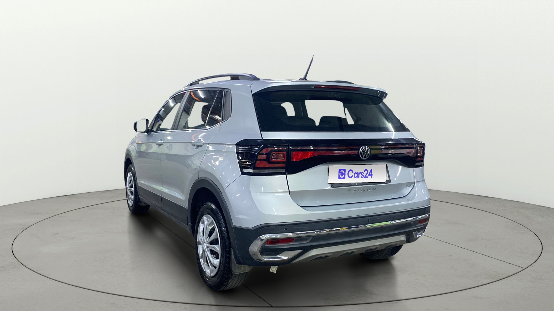 View 2024 Volkswagen Taigun 1.0 TSI Comfortline MT Image 2 Used 2024 Volkswagen Taigun 1.0 TSI Comfortline MT Image 2