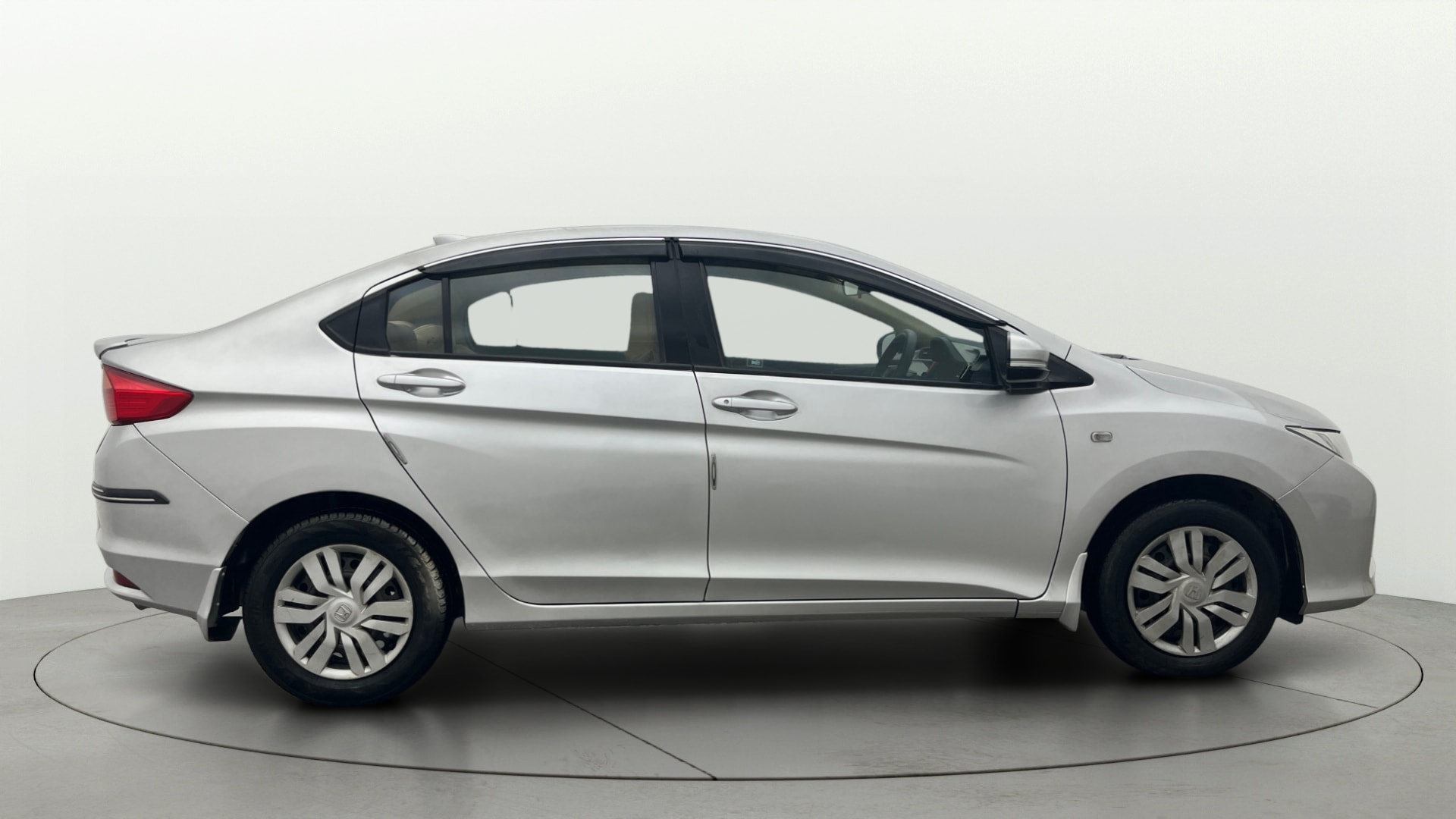 View 2014 Honda City ZX MT Diesel Anniversary Edition Image 9 Used 2014 Honda City ZX MT Diesel Anniversary Edition Image 9