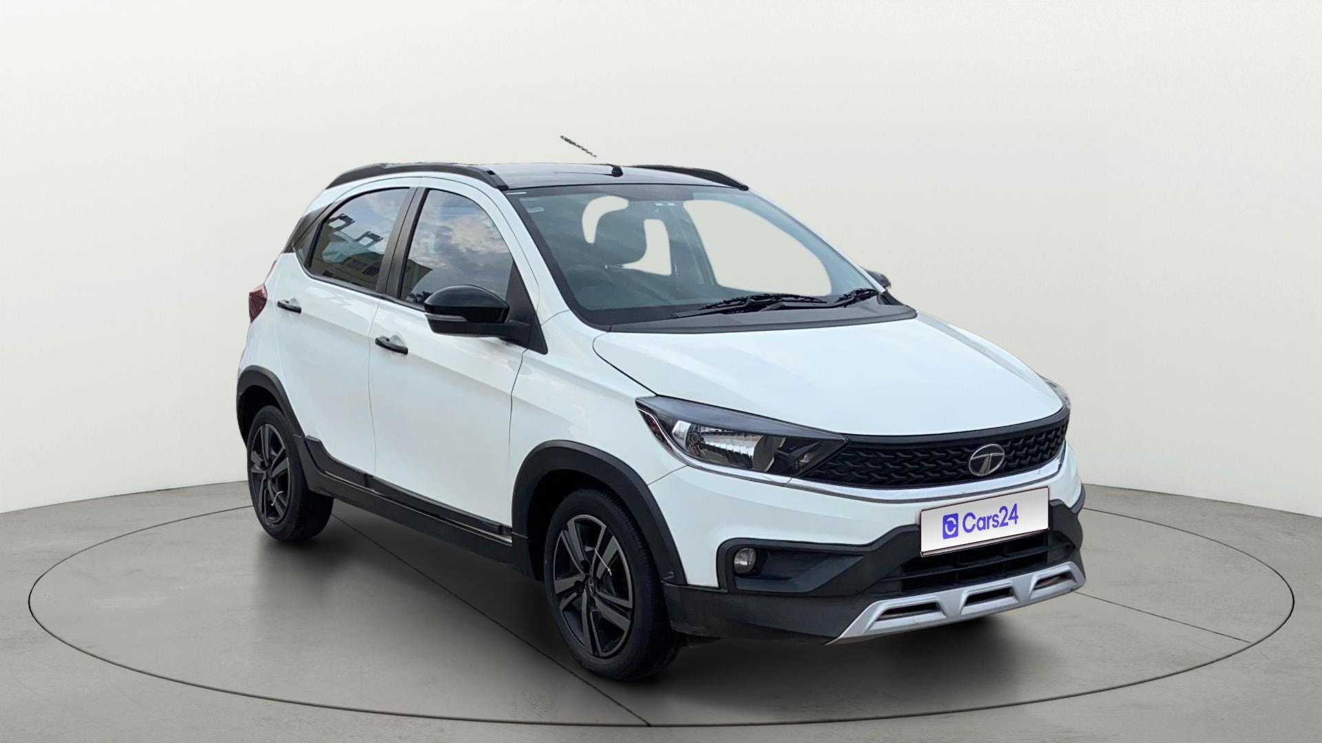 View 2022 Tata Tiago NRG XZ Revotron AMT Image 21 Used 2022 Tata Tiago NRG XZ Revotron AMT Image 21