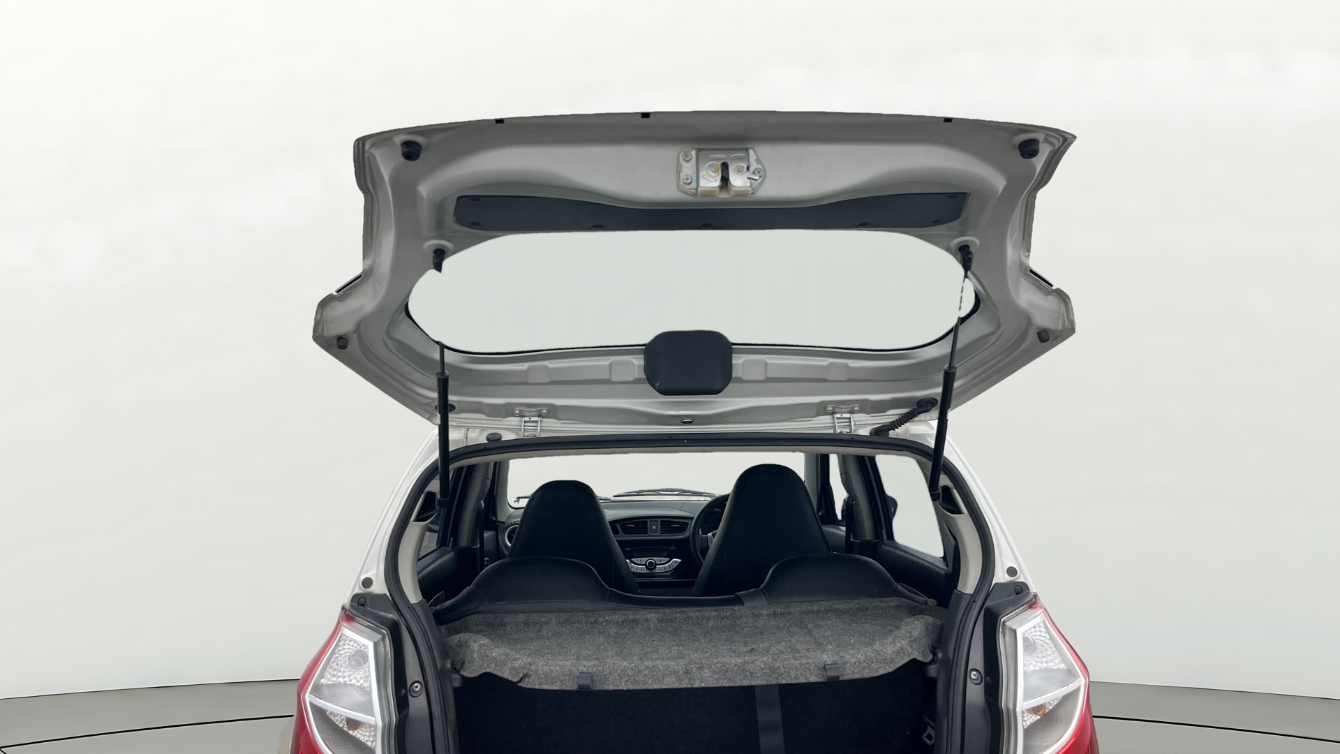 View 2017 Maruti Suzuki Alto K10 LX Image 16 Used 2017 Maruti Suzuki Alto K10 LX Image 16