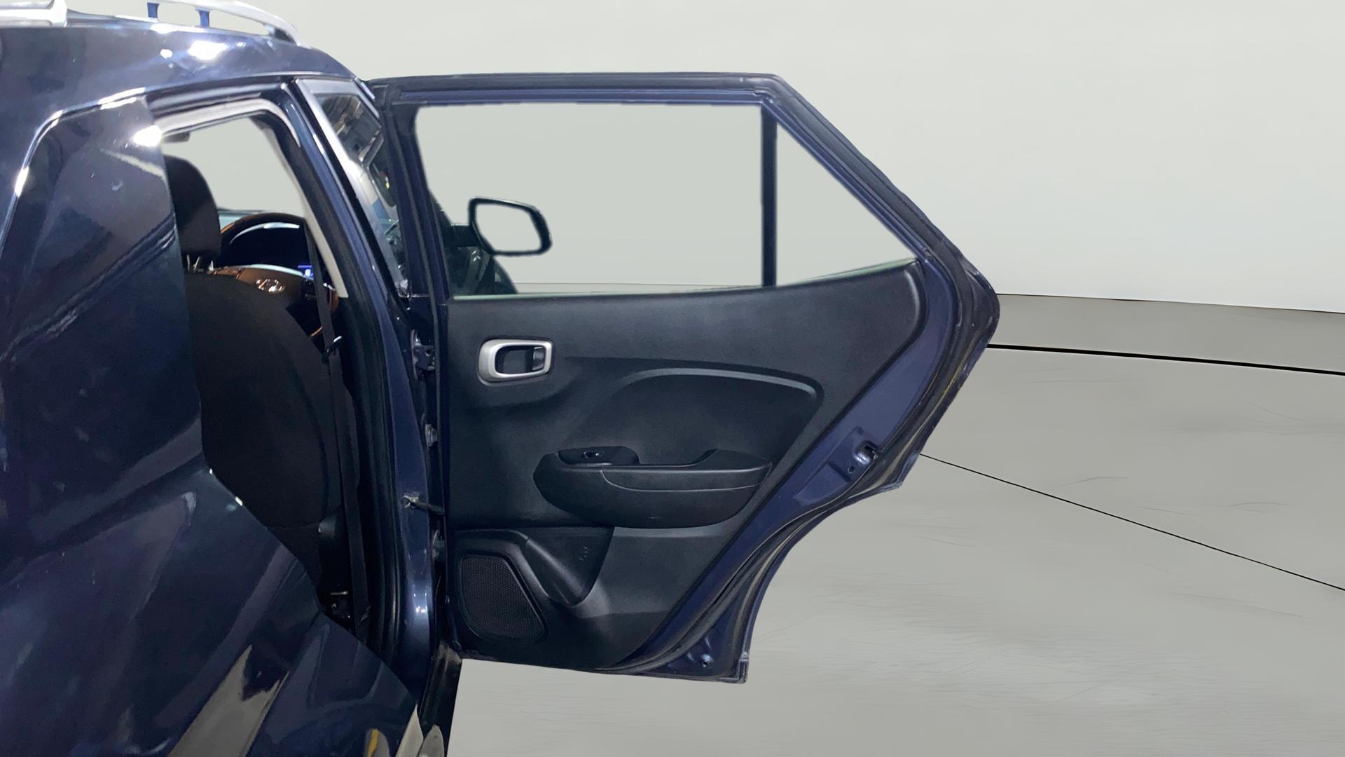 View 2019 Hyundai Venue SX Plus 1.0 Petrol AT Image 8 Used 2019 Hyundai Venue SX Plus 1.0 Petrol AT Image 8