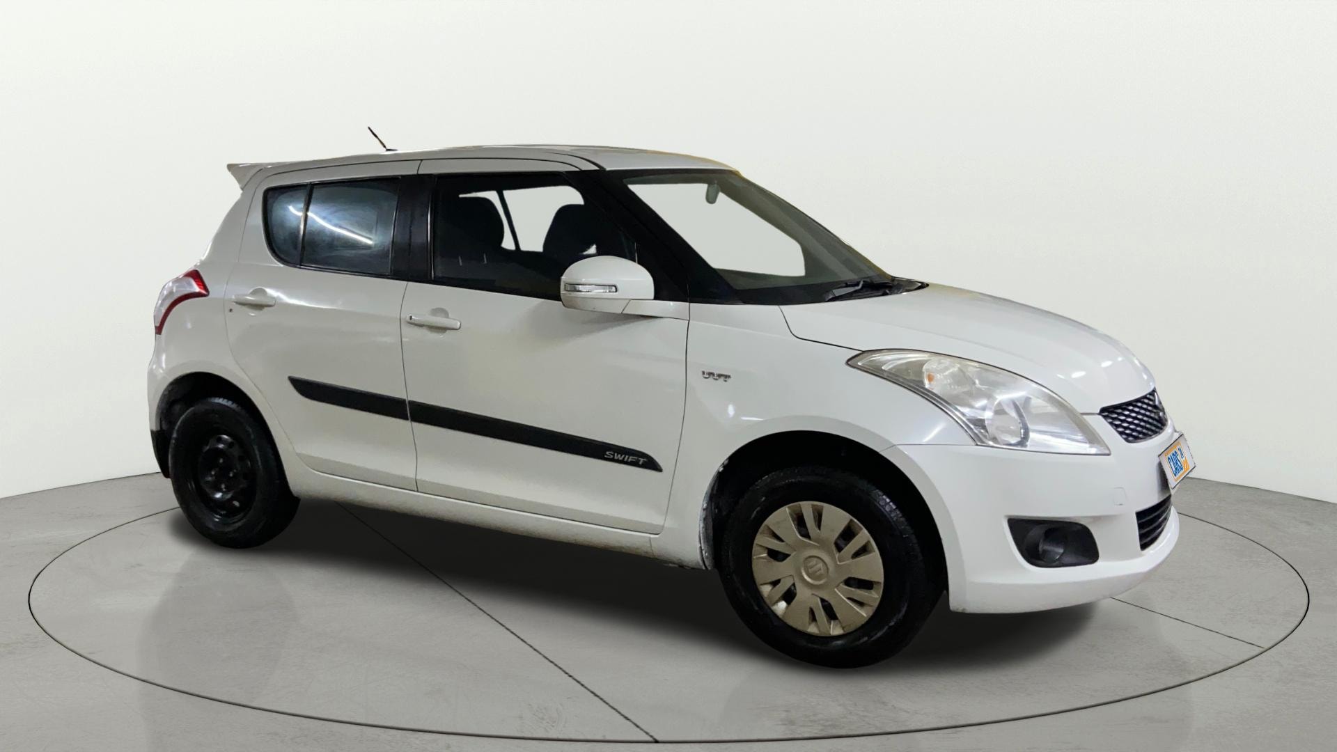 View 2014 Maruti Suzuki 1000 Base Variant Image 13 Used 2014 Maruti Suzuki 1000 Base Variant Image 13