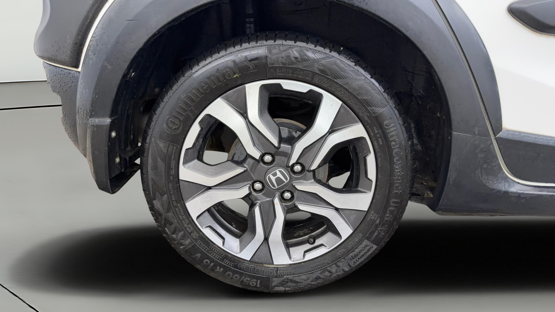 View 2018 Honda WR-V S MT Diesel Edge Edition Image 24 Used 2018 Honda WR-V S MT Diesel Edge Edition Image 24