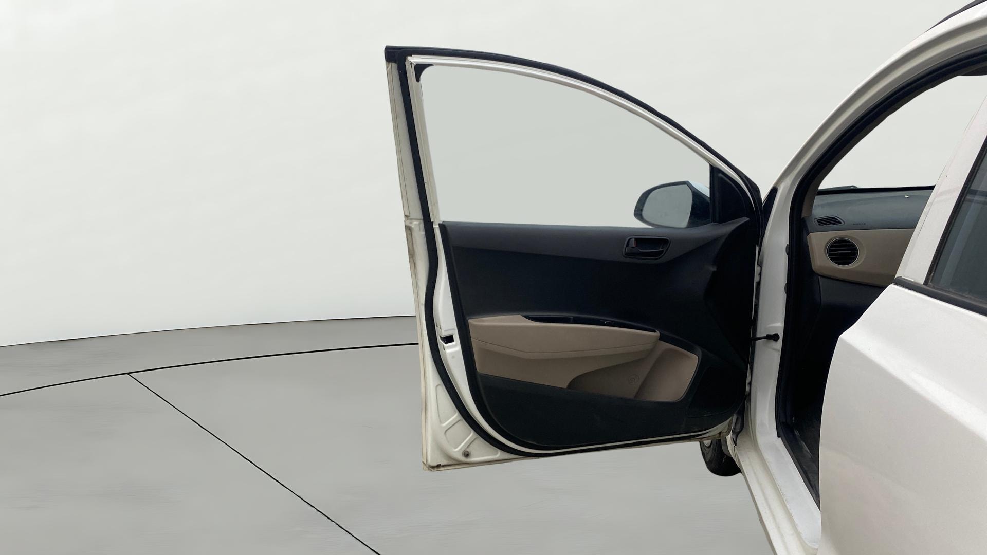 View 2019 Hyundai Grand i10 1.2 Magna Petrol AT Image 30 Used 2019 Hyundai Grand i10 1.2 Magna Petrol AT Image 30
