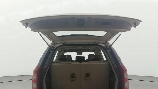 View Mahindra XUV500 Image 33 Used Mahindra XUV500 Image 33