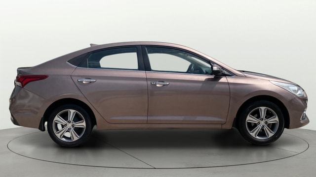 View Hyundai Verna Image 9 Used Hyundai Verna Image 9