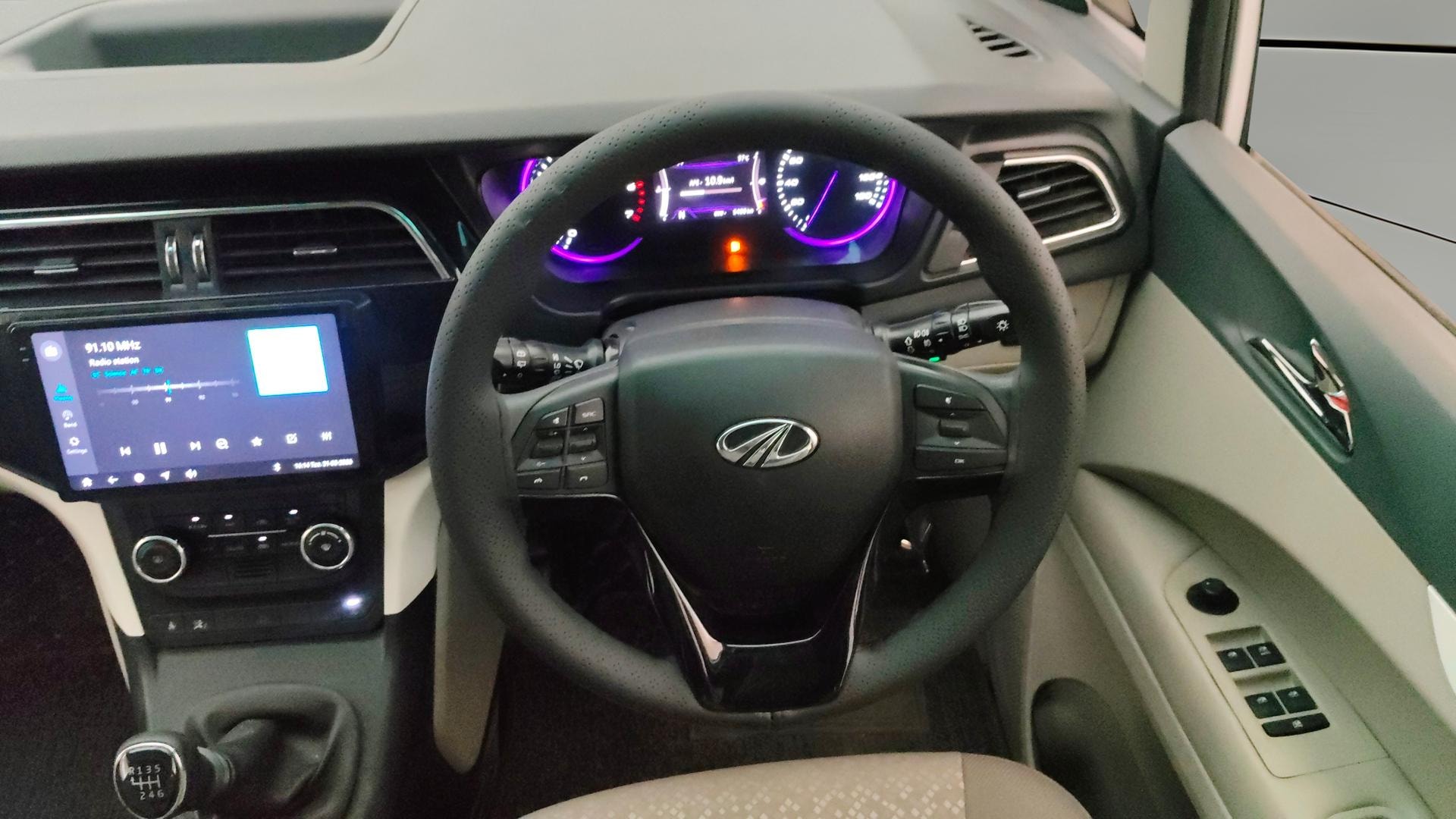 View 2025 Mahindra Marazzo M6 Plus 8-Seater Image 21 Used 2025 Mahindra Marazzo M6 Plus 8-Seater Image 21