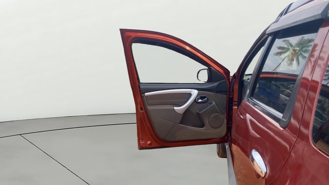 View Renault Duster Image 30 Used Renault Duster Image 30