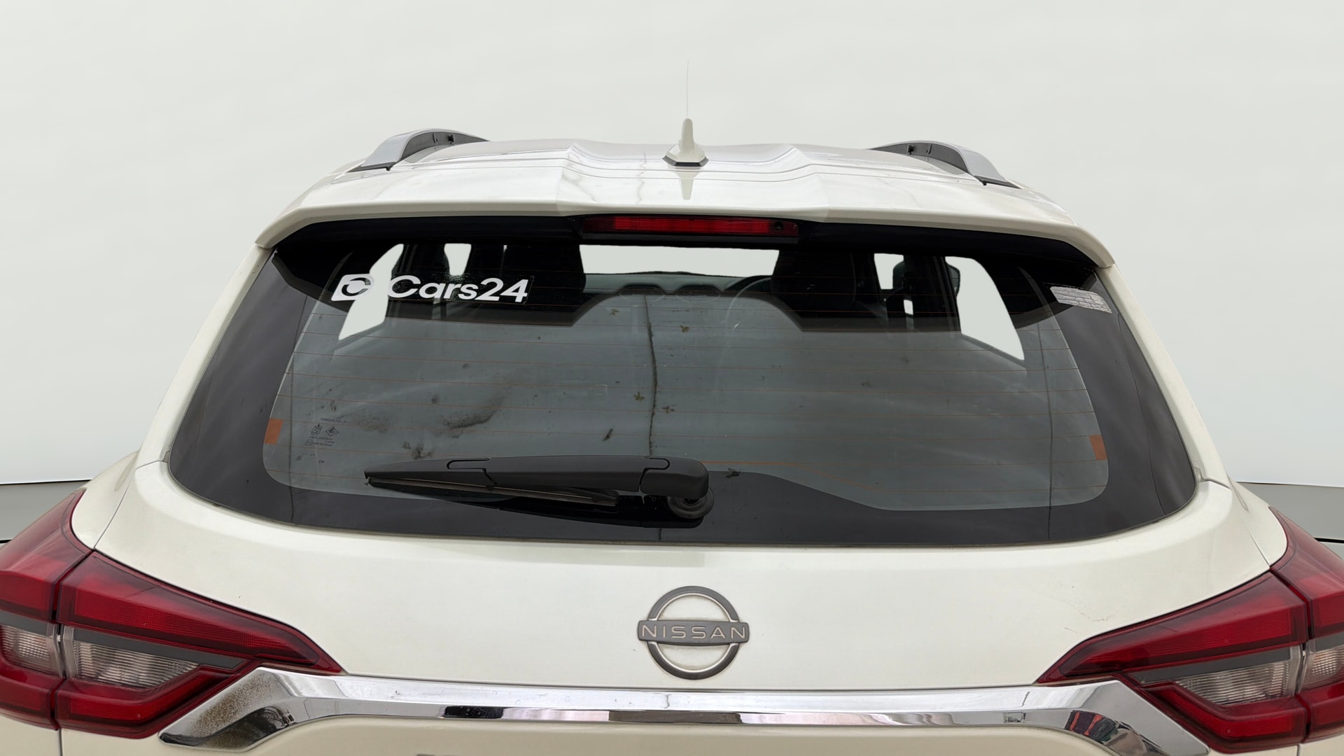 View 2025 Nissan Magnite Visia Plus B4D 1.0 Petrol MT Image 3 Used 2025 Nissan Magnite Visia Plus B4D 1.0 Petrol MT Image 3