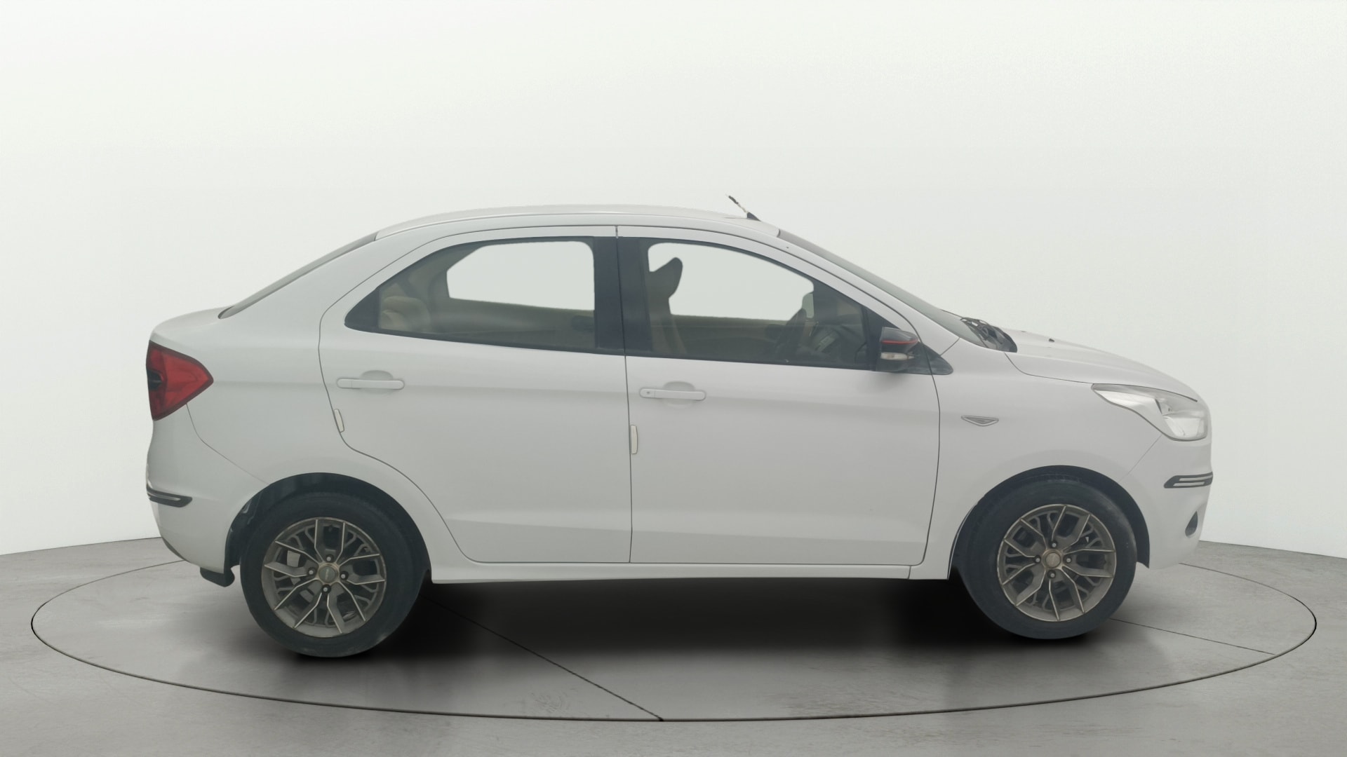 View 2015 Ford Figo Aspire 1.2P Ambiente MT BS IV Image 8 Used 2015 Ford Figo Aspire 1.2P Ambiente MT BS IV Image 8