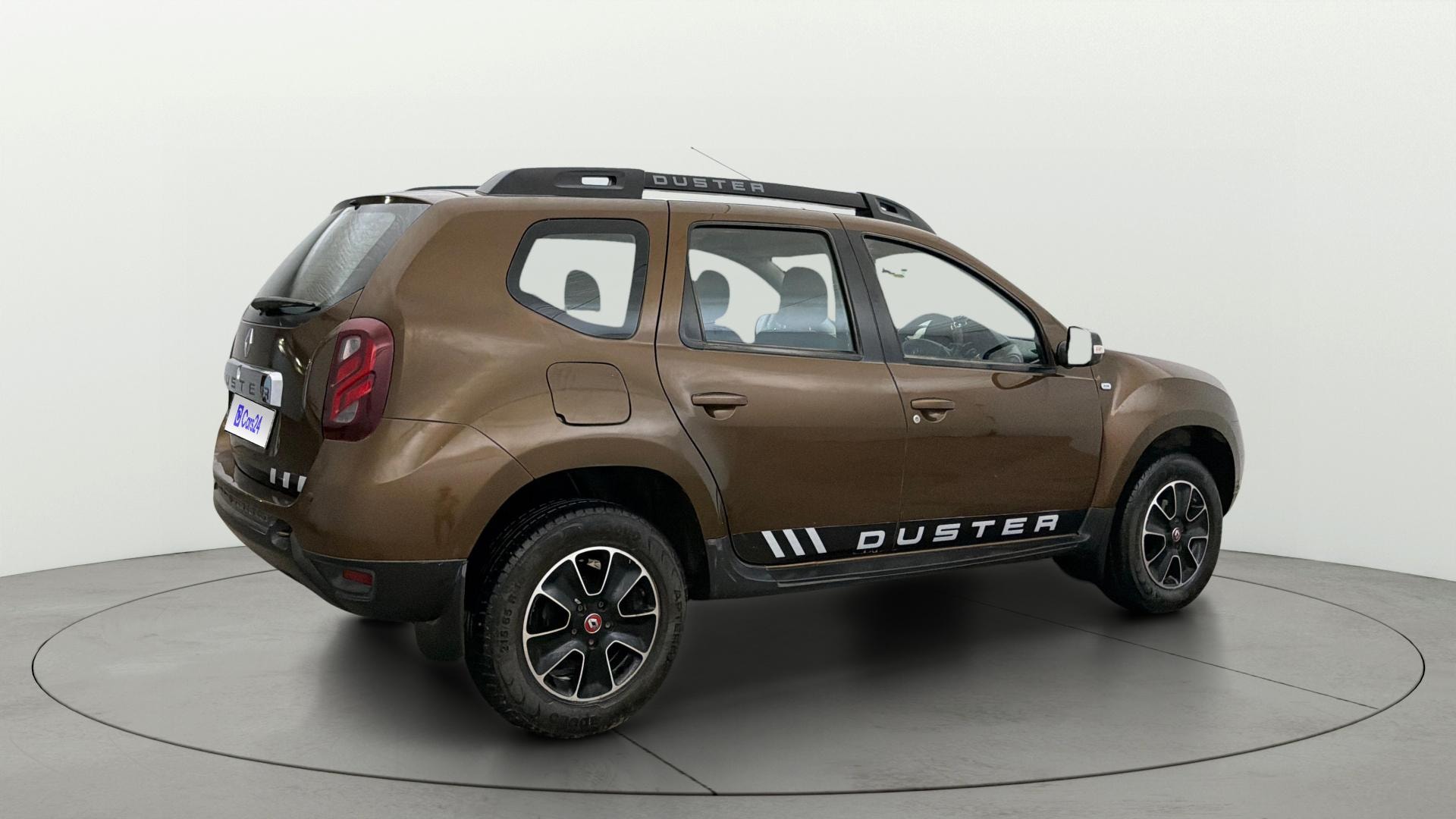 View 2018 Renault Duster Petrol RxS CVT Petrol Image 42 Used 2018 Renault Duster Petrol RxS CVT Petrol Image 42