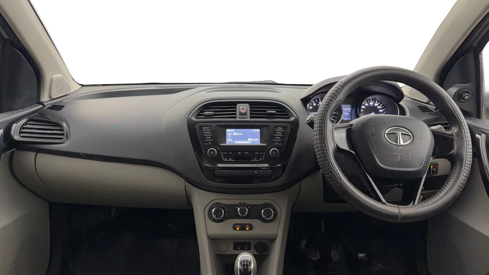 View 2019 Tata Tiago Revotorq XB Image 15 Used 2019 Tata Tiago Revotorq XB Image 15