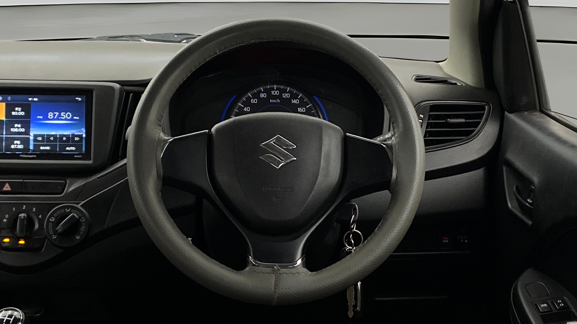 View 2018 Maruti Suzuki 1000 Base Variant Image 20 Used 2018 Maruti Suzuki 1000 Base Variant Image 20