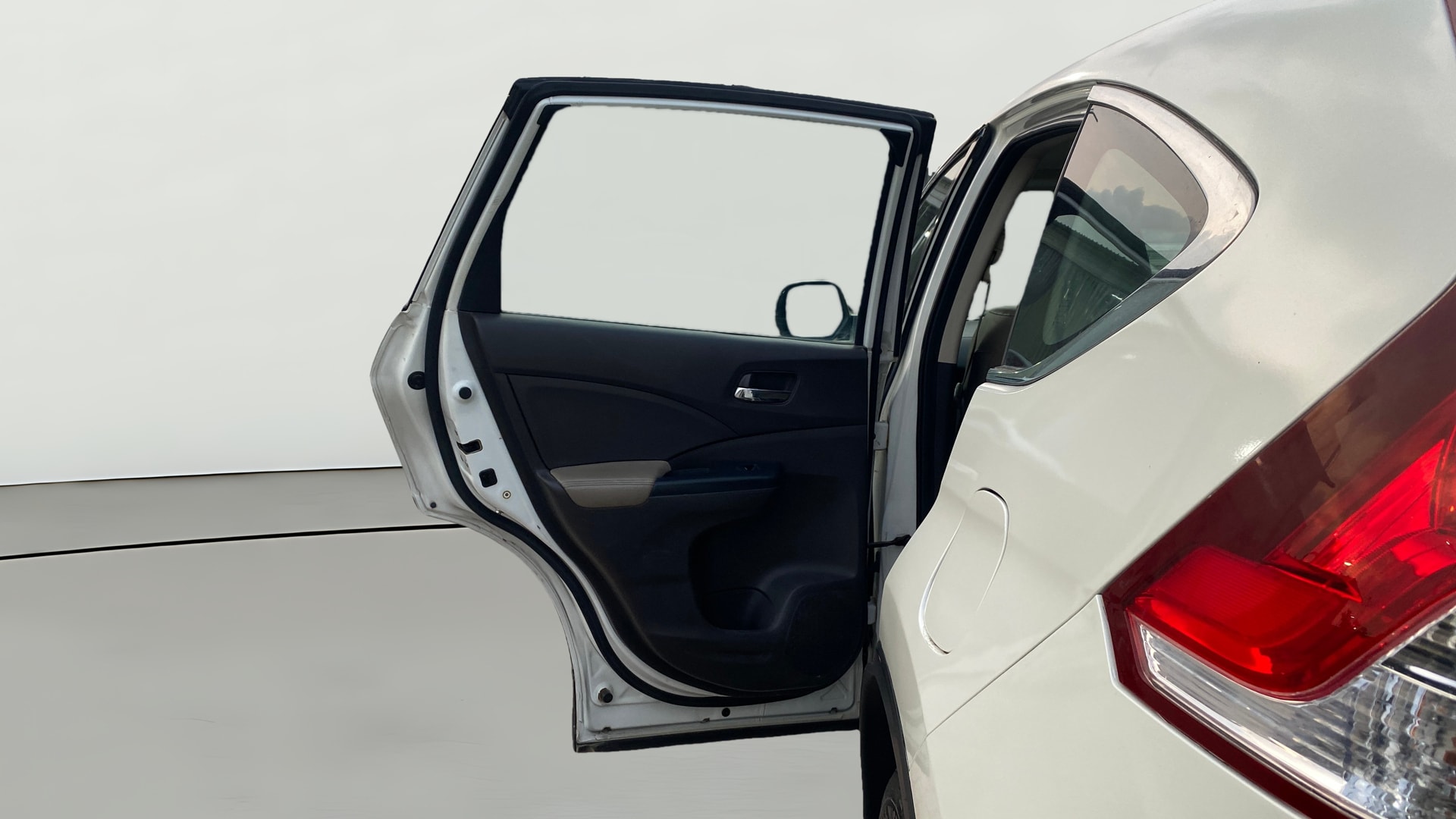 View 2018 Honda CR-V 2.0L AT Petrol Image 23 Used 2018 Honda CR-V 2.0L AT Petrol Image 23