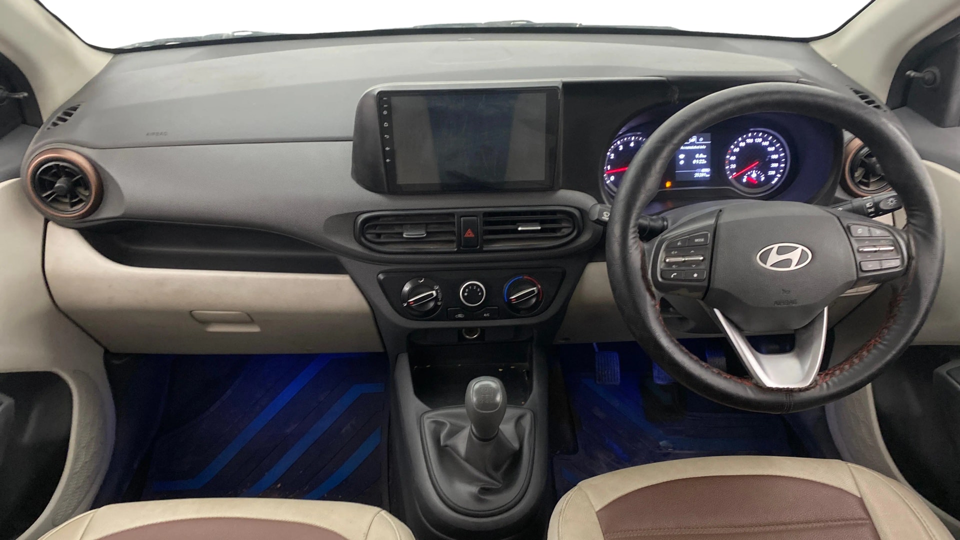Used 2025 Hyundai Aura Used 2025 Hyundai Aura