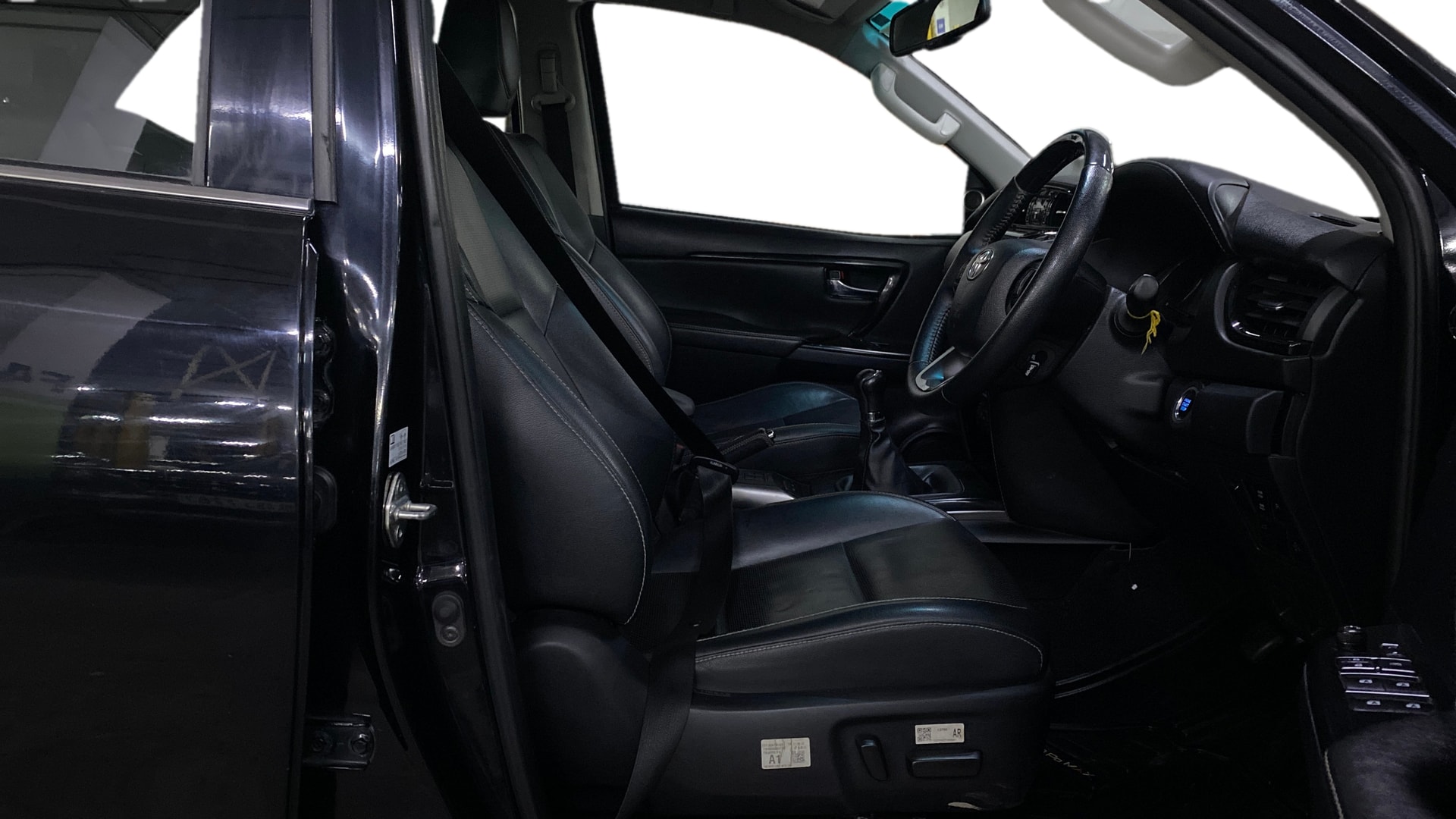 View 2025 Toyota Fortuner 2.7 4X2 AT BS IV Image 19 Used 2025 Toyota Fortuner 2.7 4X2 AT BS IV Image 19