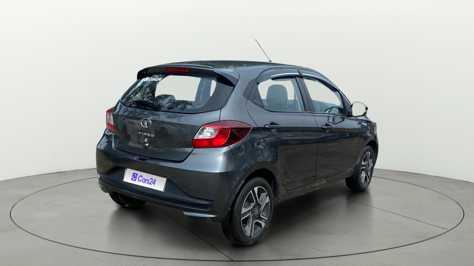 View 2021 Tata Tiago Revotorq XB Image 42 Used 2021 Tata Tiago Revotorq XB Image 42