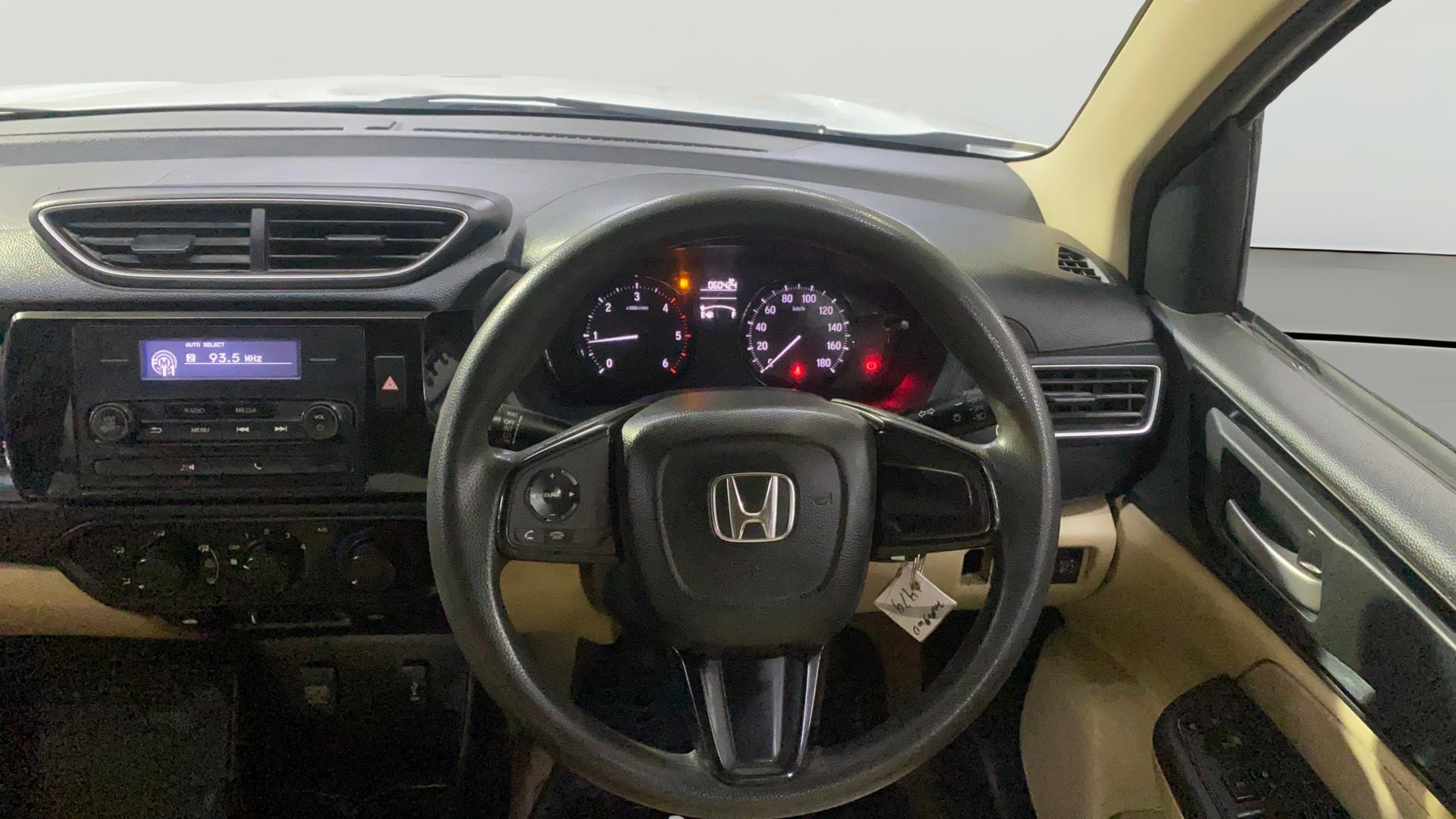 View 2019 Honda Amaze E MT Petrol BS IV Image 20 Used 2019 Honda Amaze E MT Petrol BS IV Image 20