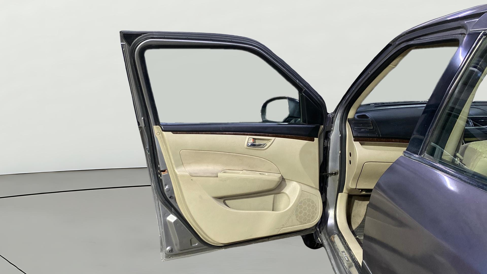 View 2015 Maruti Suzuki 1000 Base Variant Image 30 Used 2015 Maruti Suzuki 1000 Base Variant Image 30