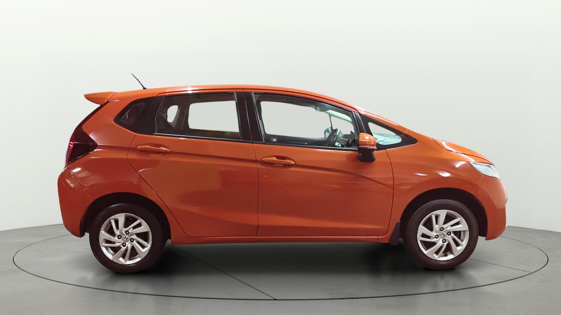 View 2015 Honda Jazz E MT Diesel Image 8 Used 2015 Honda Jazz E MT Diesel Image 8