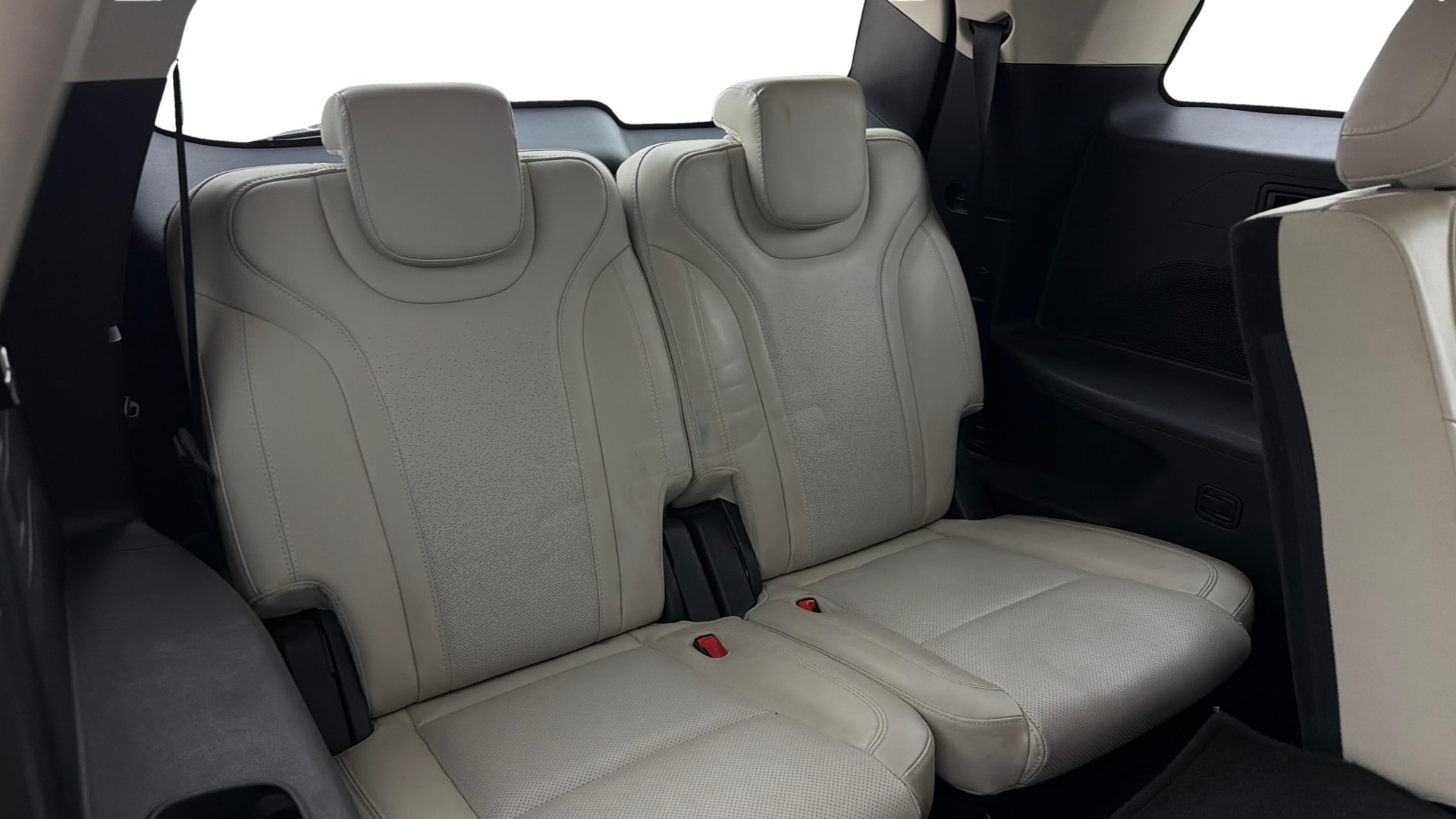 Used 2022 Mahindra XUV700 Used 2022 Mahindra XUV700
